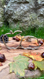 Apfel-Igel aus Holzfaser, nachhaltige 3D-gedruckte Dekofigur von deeKORE.