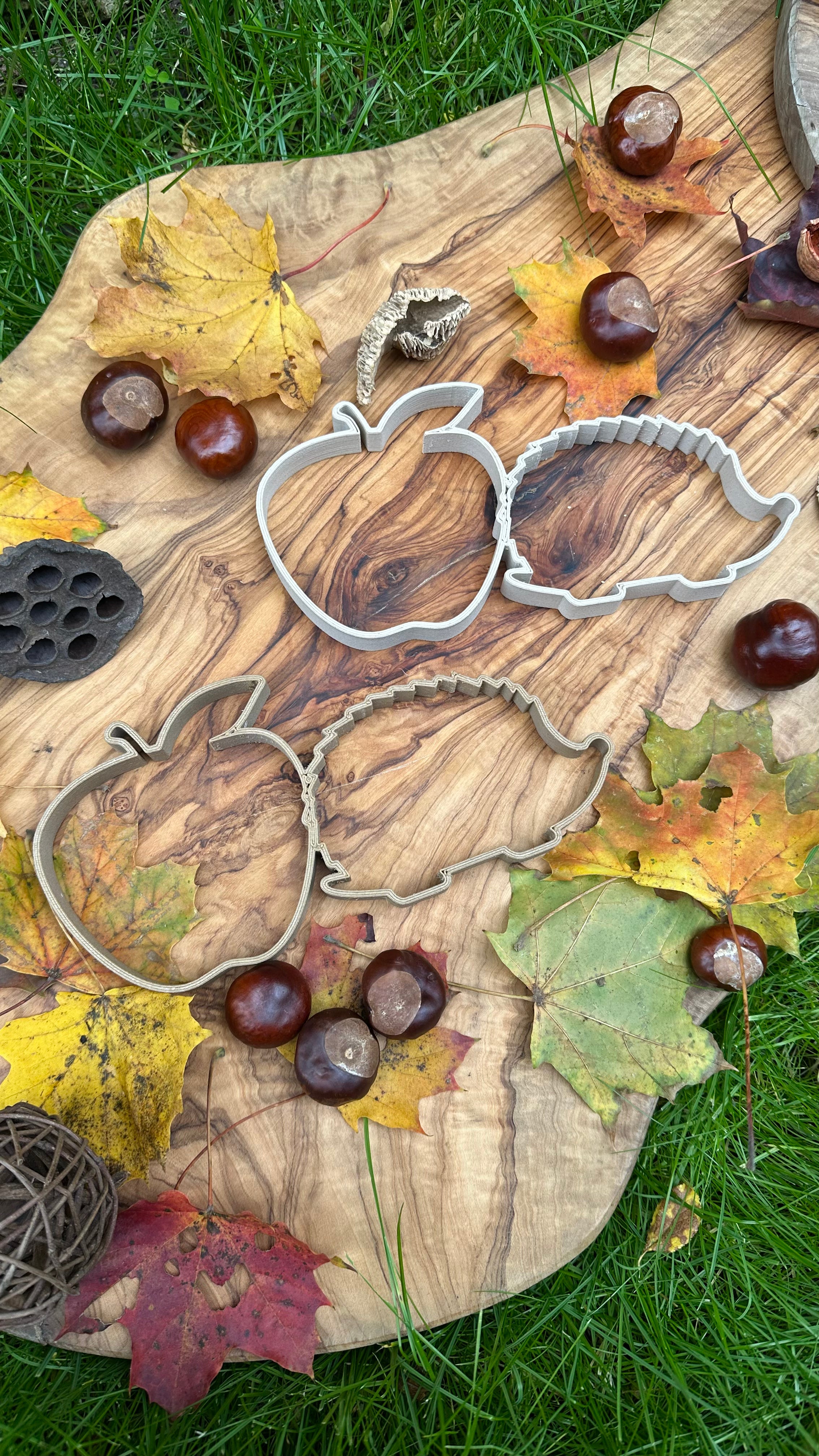 Apfel-Igel aus Holzfaser, nachhaltige 3D-gedruckte Dekofigur von deeKORE.