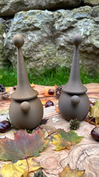 Gnom-Familie aus Holzfaser, 3D-gedruckte Herbstdekoration von deeKORE.